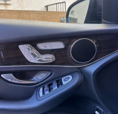 MERCEDES GLC 300 AMG-LINE 4MATIC NP 2020 GRAY ON BLACK full