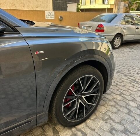 AUDI Q8 QUATTRO S-LINE 2019 GRAY ON BLACK full