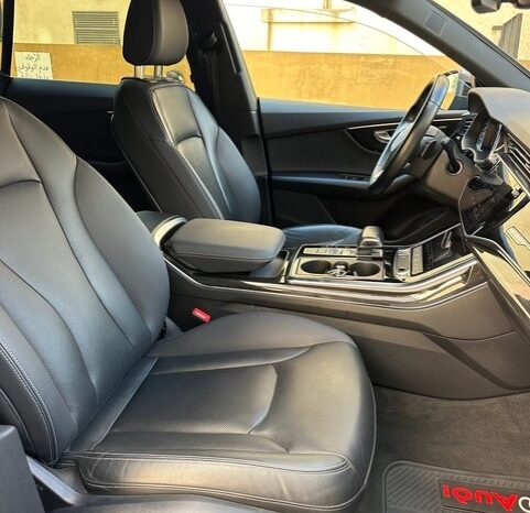 AUDI Q8 QUATTRO S-LINE 2019 GRAY ON BLACK full