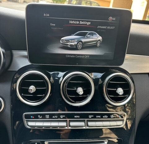 MERCEDES C300 AMG-LINE 4MATIC 2017 BLACK ON TAN full