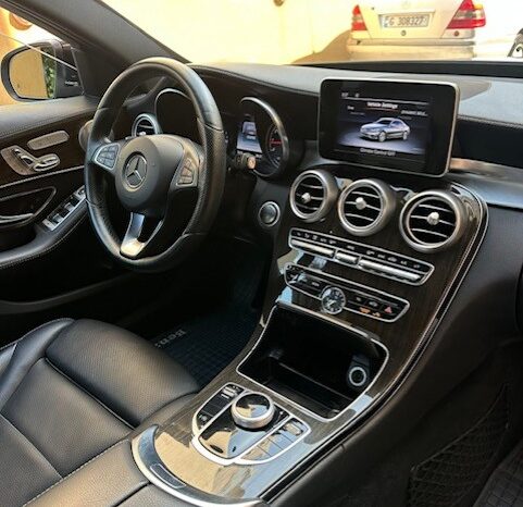 MERCEDES C300 AMG-LINE 4MATIC 2017 BLACK ON BLACK full