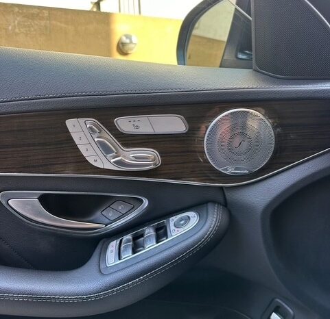 MERCEDES C300 AMG-LINE 4MATIC 2017 BLACK ON BLACK full
