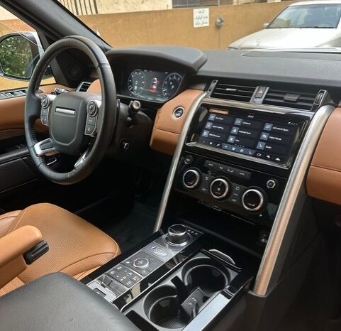 LAND ROVER DISCOVERY HSE LUXURY 2018 WHITE ON BASKET full