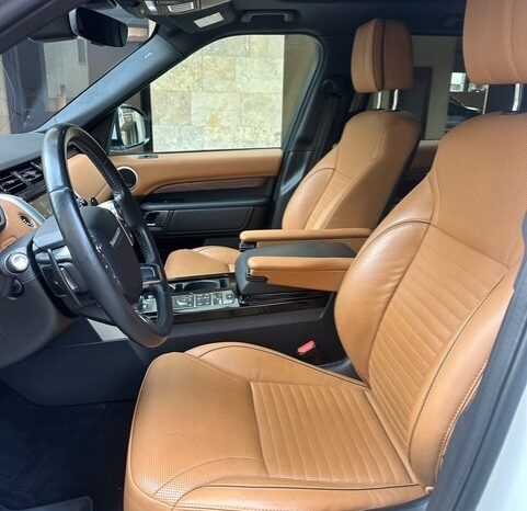 LAND ROVER DISCOVERY HSE LUXURY 2018 WHITE ON BASKET full