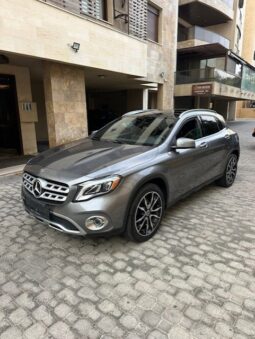 MERCEDES GLA 250 4MATIC 2018 GRAY ON BLACK full