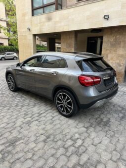 MERCEDES GLA 250 4MATIC 2018 GRAY ON BLACK full