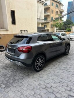 MERCEDES GLA 250 4MATIC 2018 GRAY ON BLACK full