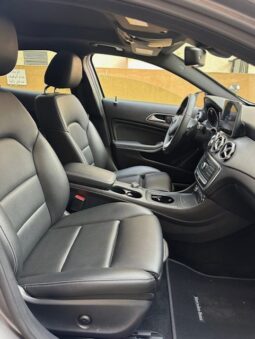 MERCEDES GLA 250 4MATIC 2018 GRAY ON BLACK full
